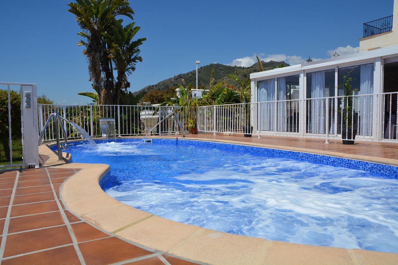 Hotel Al-Andalus Nerja Exterior foto